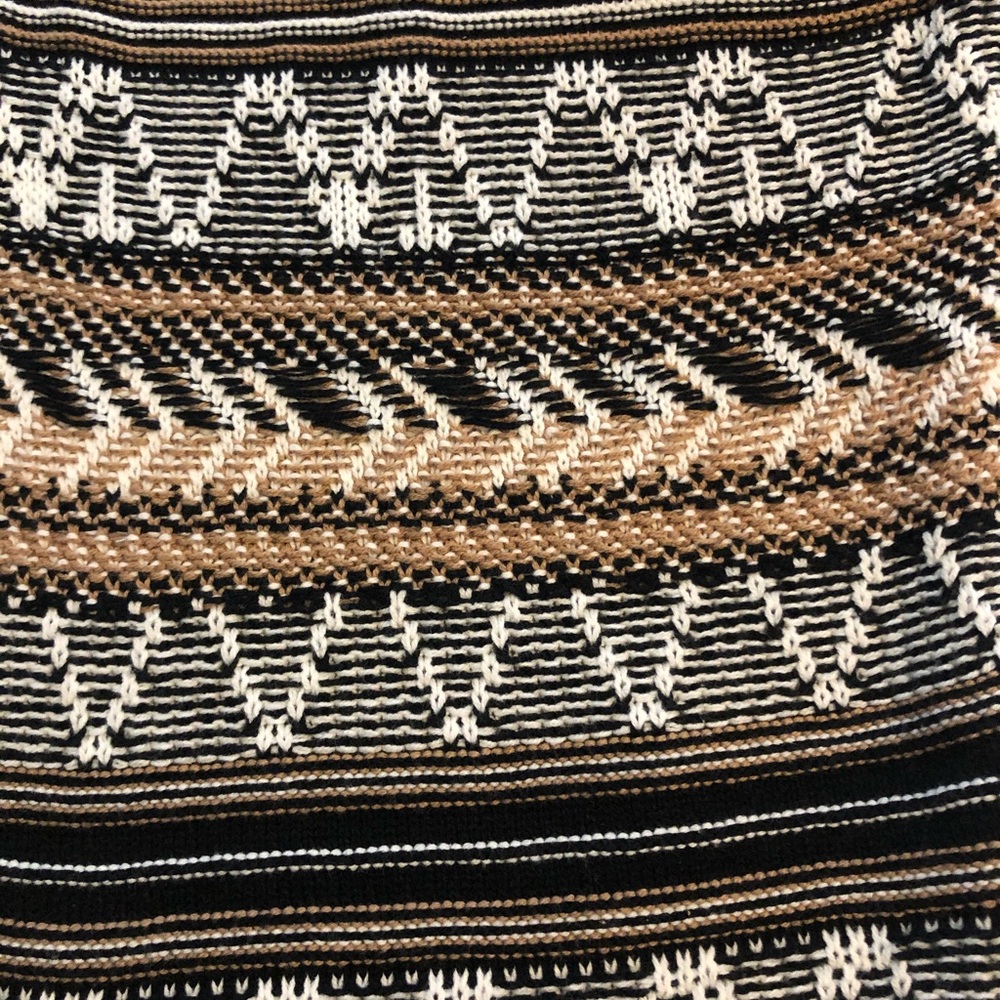 Sweater - Picture 3 of 4